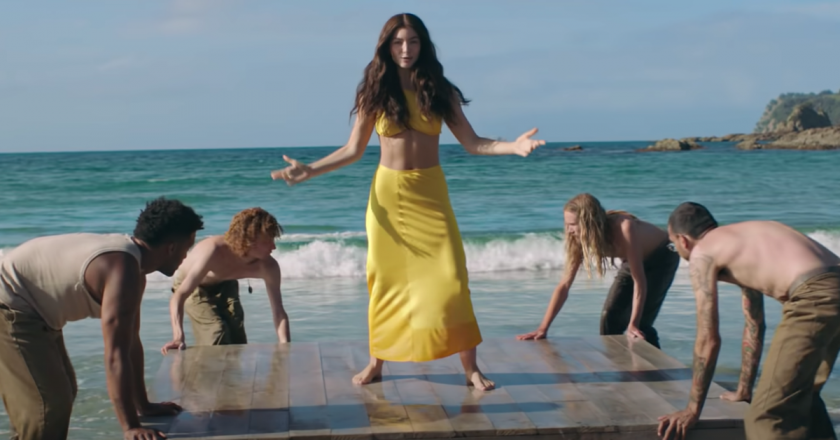 Lordes outfit from the “Solar Power” video is back on sale after going viral – The A.V. Club