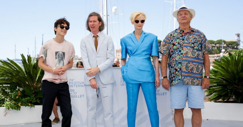 Photo Of ‘French Dispatch’ Cast At Cannes Becomes Award-Worthy Meme – HuffPost