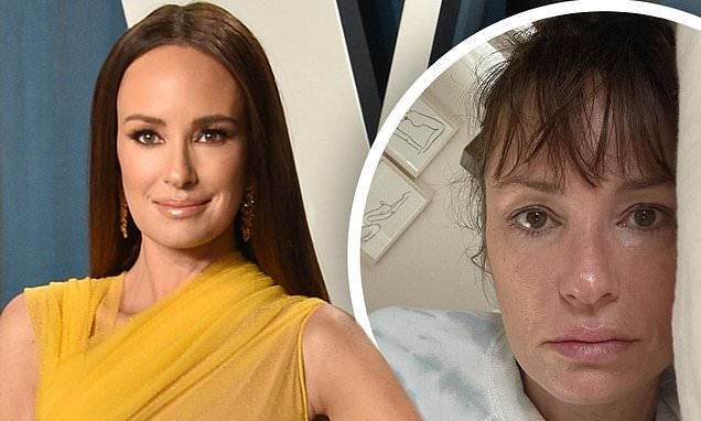 Former E! News host Catt Sadler says she contracted COVID-19 after caring for her unvaccinated son – Daily Mail