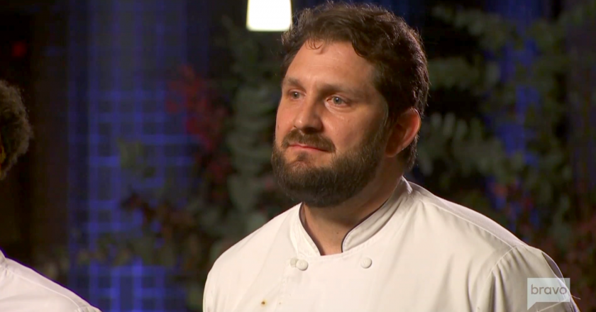 ‘Top Chef’ crowns controversial winner who was fired from restaurant for inappropriate behavior – Yahoo Entertainment