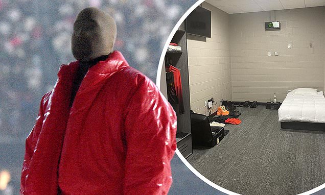 Kanye West shares a peek inside his living quarters in Atlantas Mercedes-Benz Stadium – Daily Mail