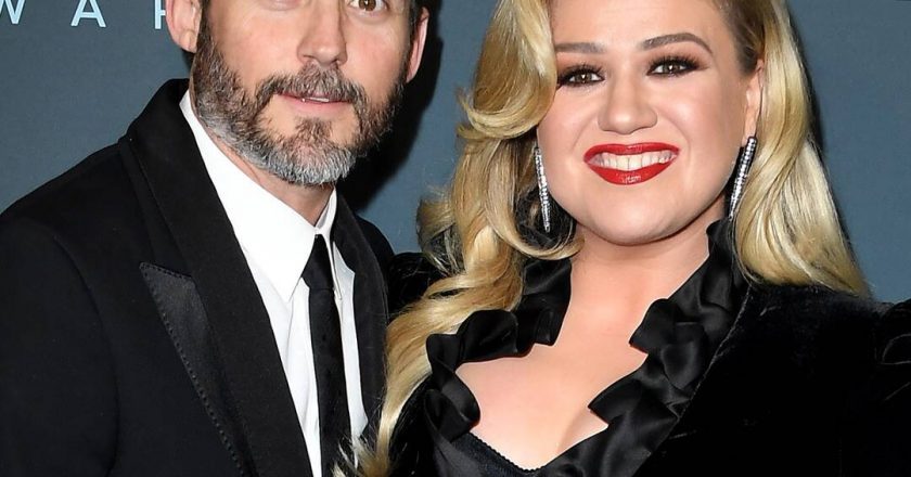 Kelly Clarkson to Pay Ex Brandon Blackstock Almost $200,000 a Month in Spousal and Child Support – E! NEWS