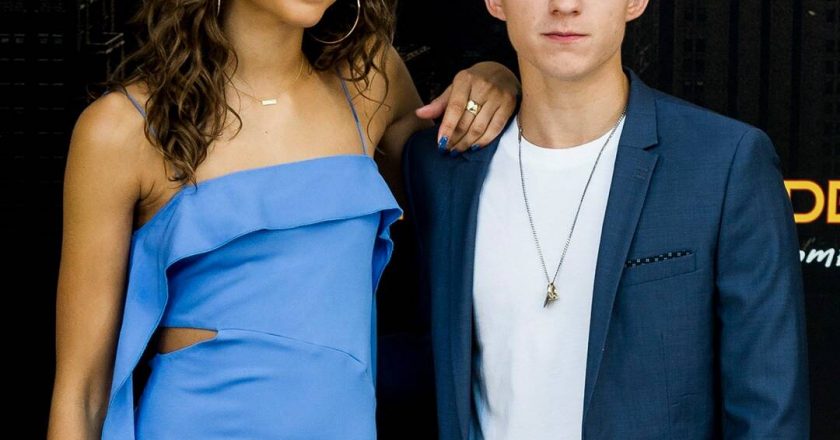 See the PDA Photos of Zendaya and Tom Holland That Have the Internet Shook – E! NEWS