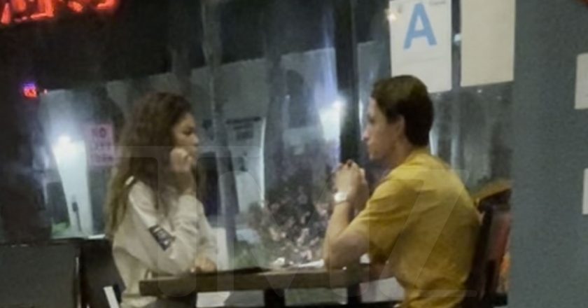 Zendaya & Tom Holland Grabbed Date Night Thai Day Before Going Public – TMZ