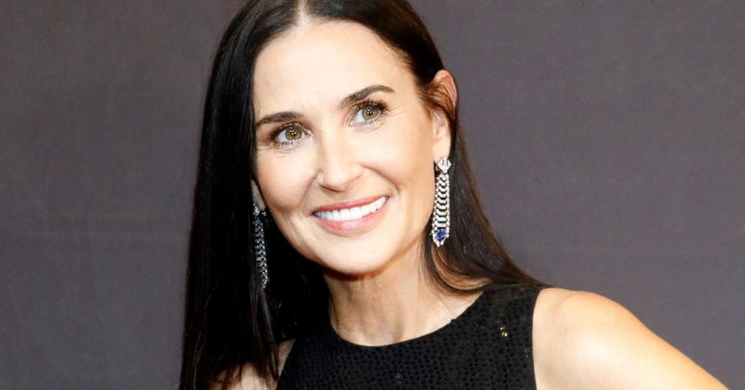 Demi Moore and her three daughters model matching swimsuits – Page Six