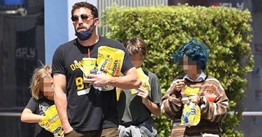 Ben Affleck takes kids Samuel, Seraphina to theme park with Jennifer Lopezs daughter Emme – Fox News