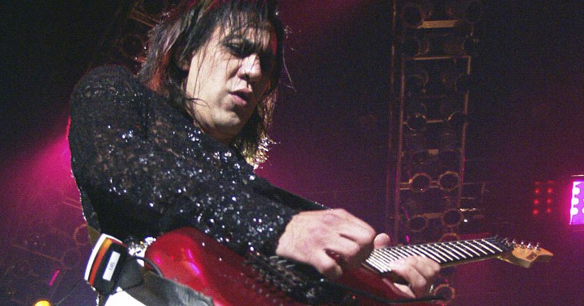 Cinderella Guitarist Jeff LaBar Dead at 58 – Rolling Stone