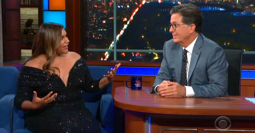 Mindy Kaling apologizes to Stephen Colbert for bra she was wearing when he walked in on her changing – Yahoo Entertainment