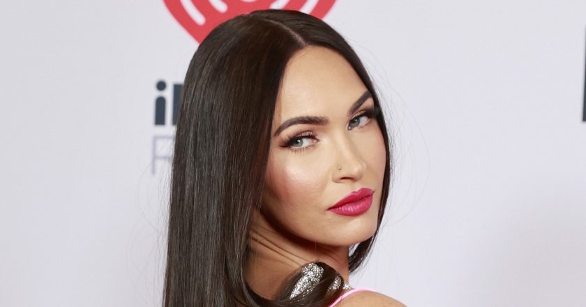 Megan Fox Responded To Backlash She Received After Calling Donald Trump “A Legend” At UFC 264 And Clarified Her Comments – BuzzFeed News