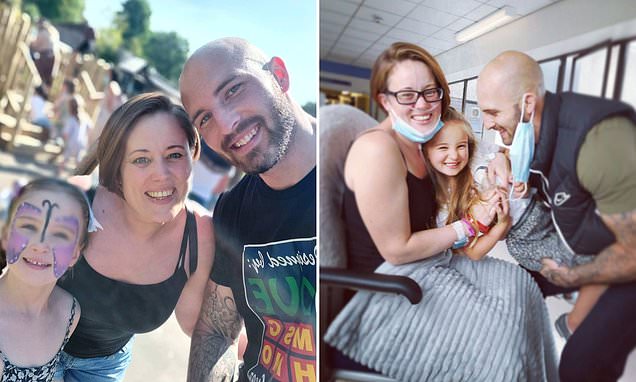 ICU nurse, 33, claims her lung cancer was misdiagnosed as long Covid – Daily Mail