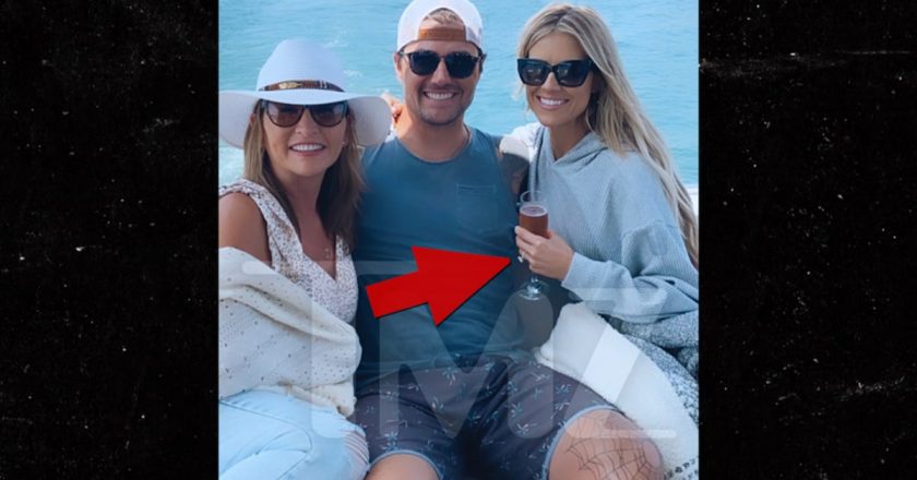 Christina Haack Posts and Deletes Possible Engagement Ring Pic – TMZ