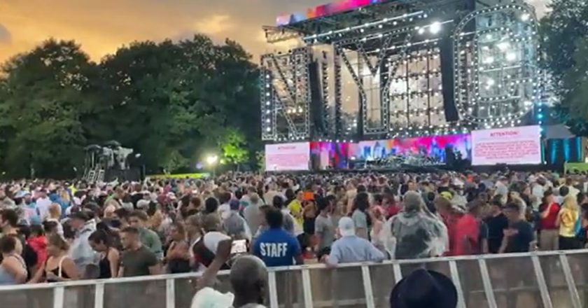 Homecoming Concert In Central Park Cut Short Due To Weather As Henri Approaches – CBS New York