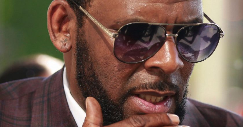 R. Kelly Survivor Says Singer Had Been Grooming A Male Victim Since Boy Was Young – HuffPost