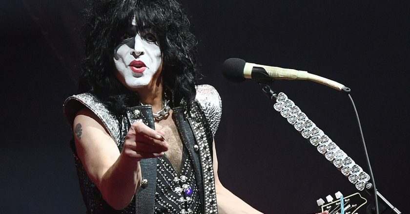 Paul Stanley Tests Positive for COVID, Kiss Postpones Show – Ultimate Classic Rock