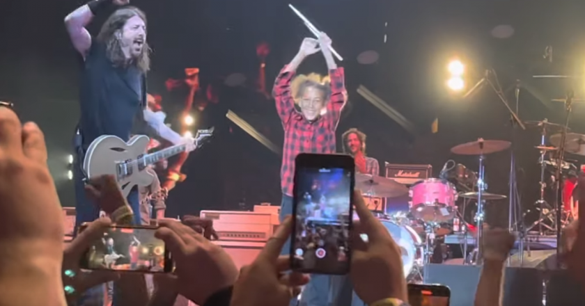 Dave Grohl and former enemy/child drummer Nandi Bushell finally perform live together – The A.V. Club