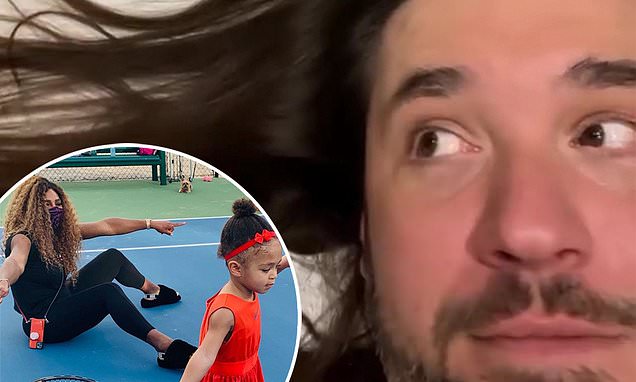 Serena Williams daughter Olympia helps style her dad Alexis Ohanians hair – Daily Mail