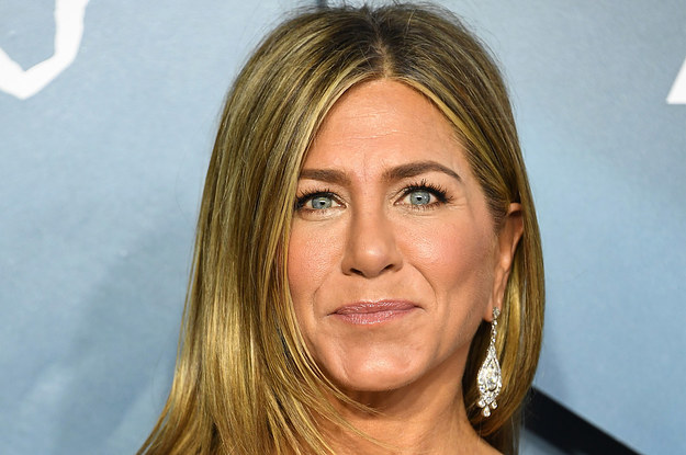 Jennifer Aniston Had The Perfect Response To Commenters Asking Why She Cut Off Her Unvaccinated Friends – BuzzFeed