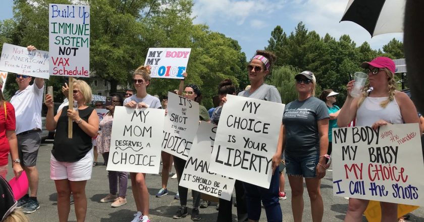 Healthcare workers, supporters march to Atrium Health in protest of employer-mandated vaccinations – WBTV