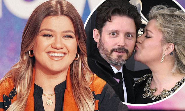 Kelly Clarkson REFUSES to pay for ex-husband Brandon Blackstocks Montana ranch – Daily Mail