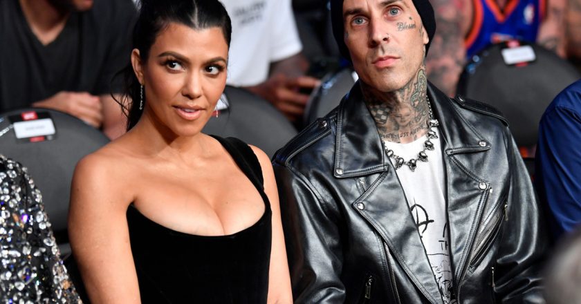 Travis Barker flies for the first time since deadly crash – Page Six