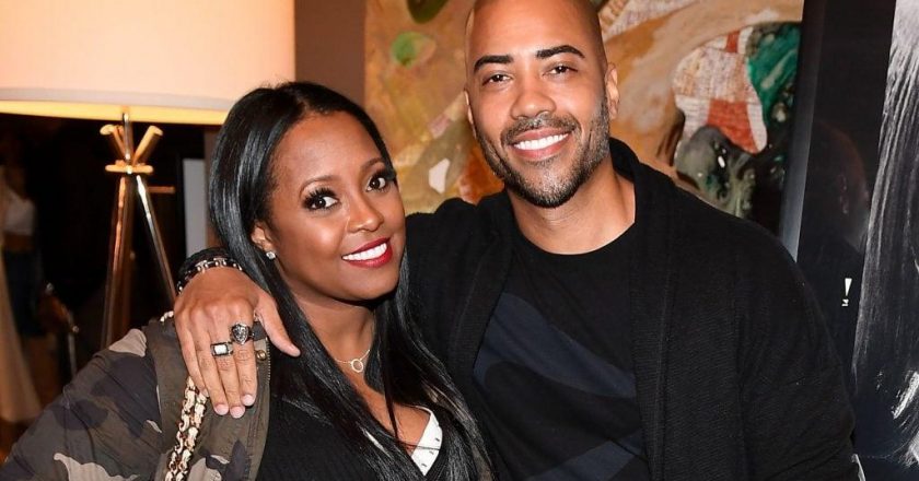 Keshia Knight Pulliam marries actor Brad James in an intimate wedding – Yahoo News