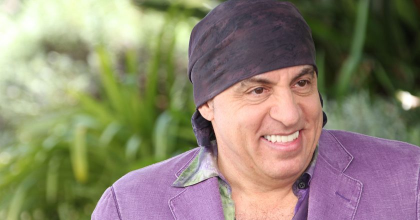 Steven Van Zandt recalls landing The Sopranos lead before James Gandolfini: Wiser heads prevailed – Fox News