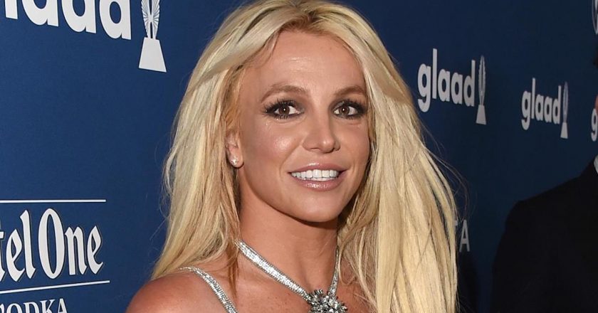 Britney Spears says family would f–k with her amid conservatorship, thanks attorney for changing her life – Yahoo News