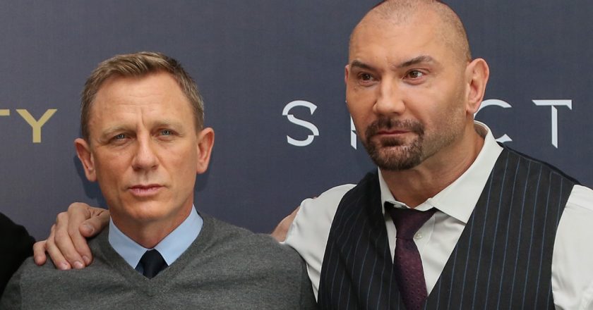 Dave Bautista shares pic of nose broken by Daniel Craig while filming Spectre – Fox News