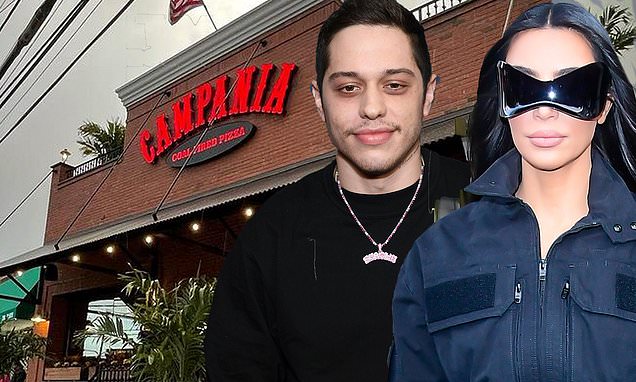 Pete Davidson woos Kim Kardashian at a local pizzeria in Staten Island… days after they held hands – Daily Mail