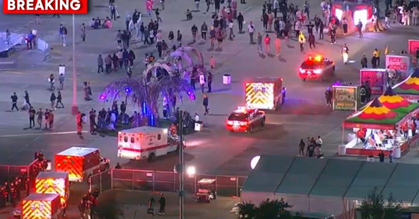 8 dead, hundreds hurt as Travis Scotts Astroworld Festival turns into mass casualty incident Friday night – KTRK-TV