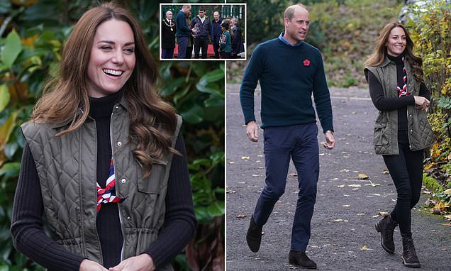 Down-to-earth Duchess! Kate Middleton is joined by Prince William for first engagement at Cop26 – Daily Mail