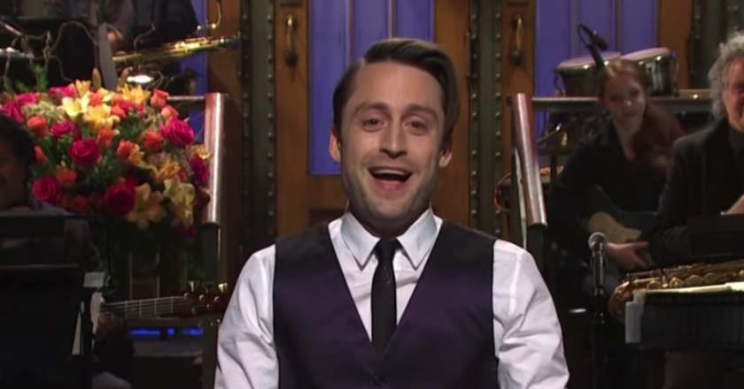 ‘SNL’: Kieran Culkin Talks ‘Succession’ In Opening Monologue & First Appearance On Sketch Series Alongside Older Brother – Deadline