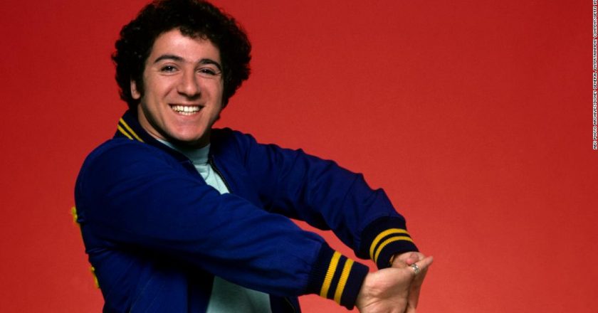 Eddie Mekka, Carmine on Laverne & Shirley, dead at 69 – CNN