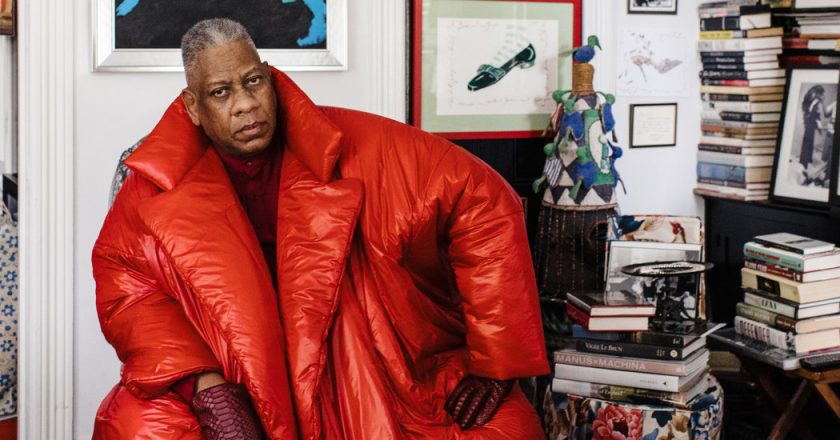 André Leon Talley, Ex-Vogue Editor and a Force in Fashion, Dies at 73 – The New York Times