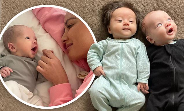 Olivia Munn shares adorable photos of her son Malcolm and BFF born hours apart and across the hall – Daily Mail