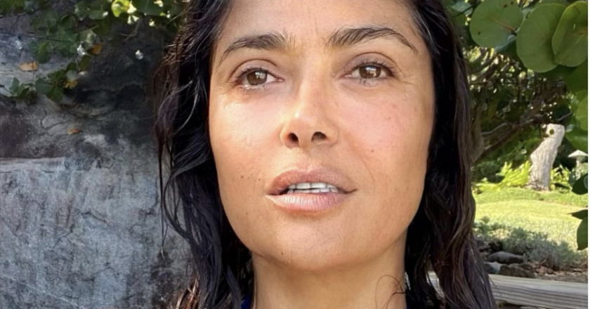 Salma Hayek, 55, shares makeup-free selfie – Yahoo Life