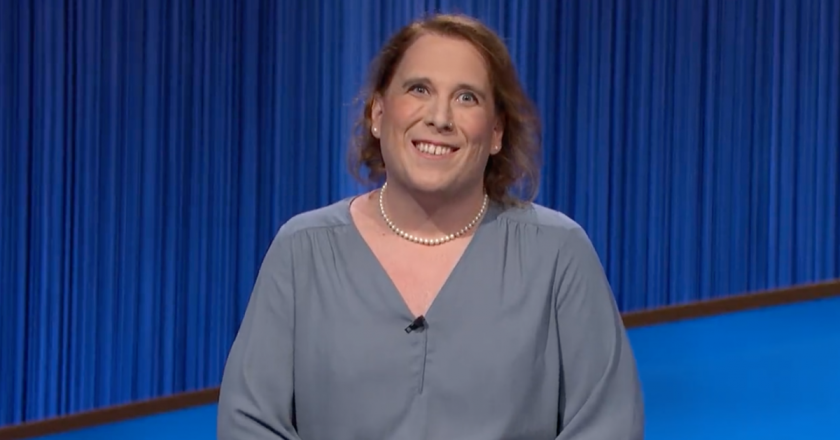 “Jeopardy!” champion Amy Schneider responds to transphobic comments – CBS News