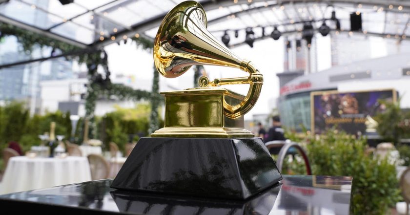 2022 Grammy Awards postponed over Omicron risk – CBS News