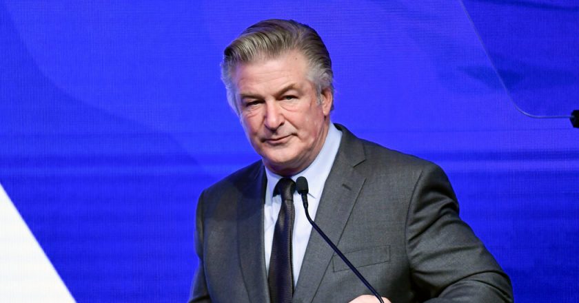 Alec Baldwin Turns Over His Phone in ‘Rust’ Investigation, Lawyer Says – The New York Times