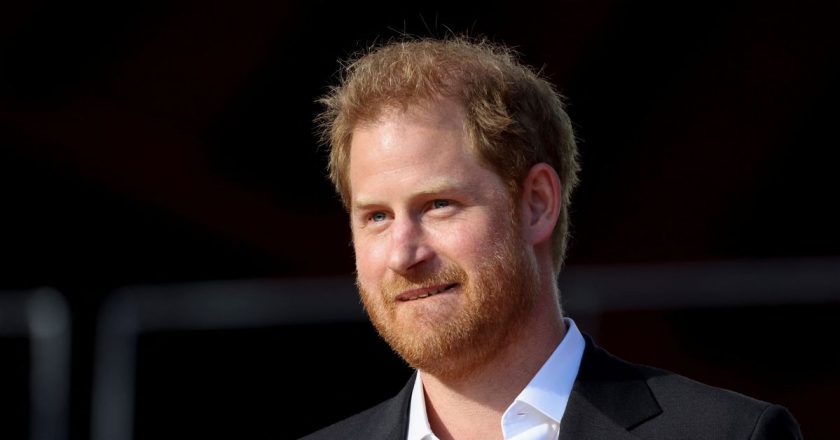 UKs Prince Harry seeks right to pay for UK police protection – Reuters UK