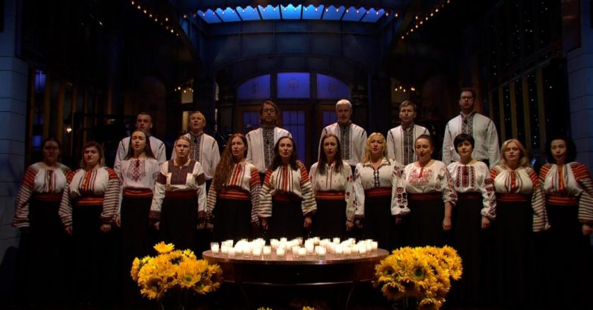 SNL returns from hiatus with a powerful tribute to Ukraine – CNN