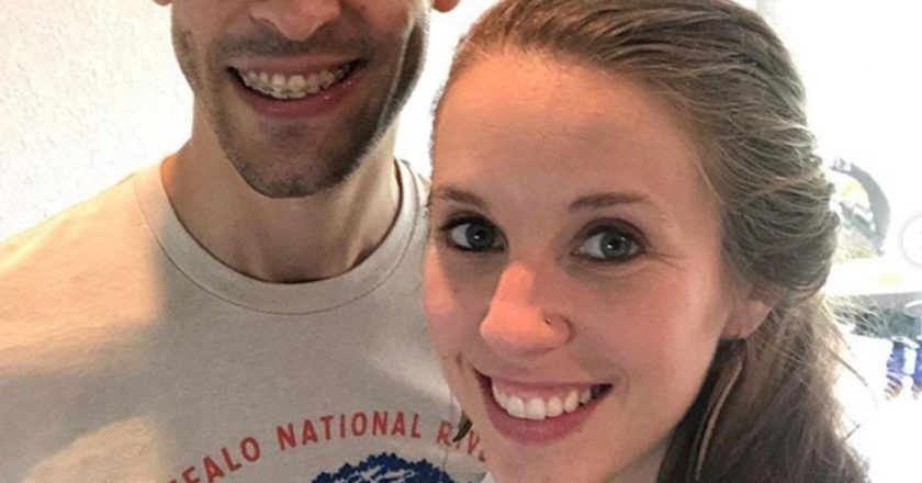 Jill Duggar Is Pregnant, Expecting Rainbow Baby with Husband Derrick After Miscarriage: So Thankful – Yahoo Entertainment