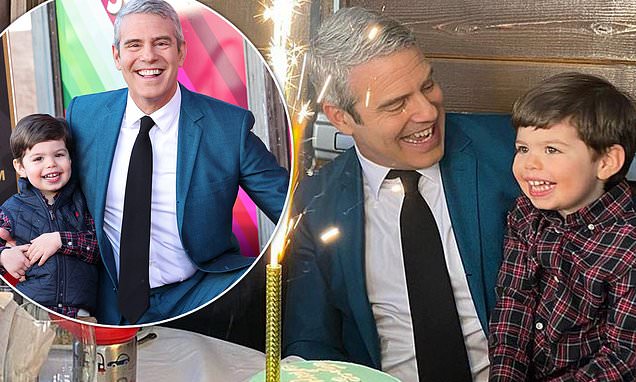 Andy Cohen celebrates his son Benjamins 3rd birthday with a sparkler-covered cake – Daily Mail