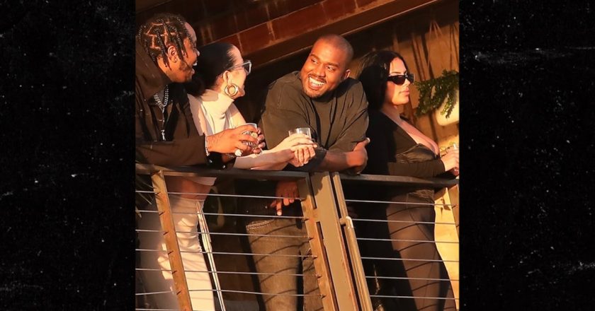 Kanye West Looks Happy Chatting Up Women in Malibu – TMZ