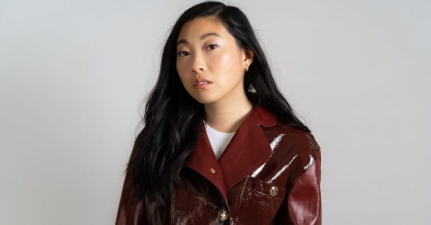 Awkwafina Addresses Blaccent And AAVE Criticism; Leaves Twitter – Deadline