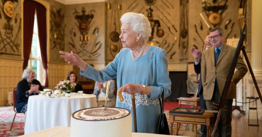 Queen Elizabeth Commemorates Platinum Jubilee, Marking 70-Year Reign – The New York Times