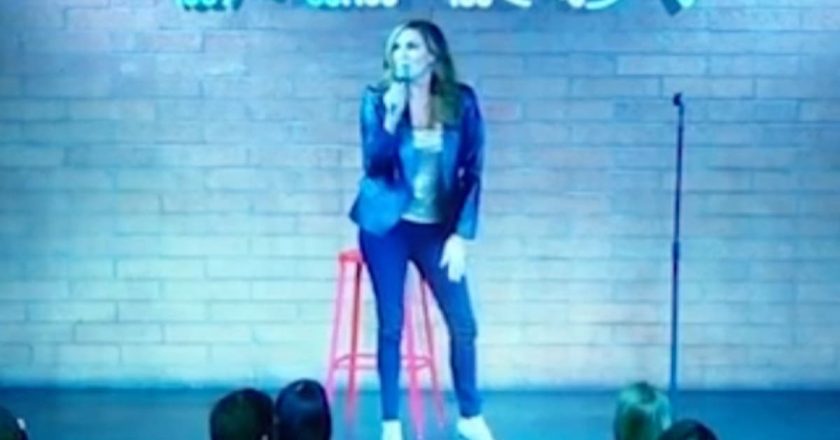 Heather McDonald: Comedian shares video of moment she passed out and fractured skull on stage – The Independent