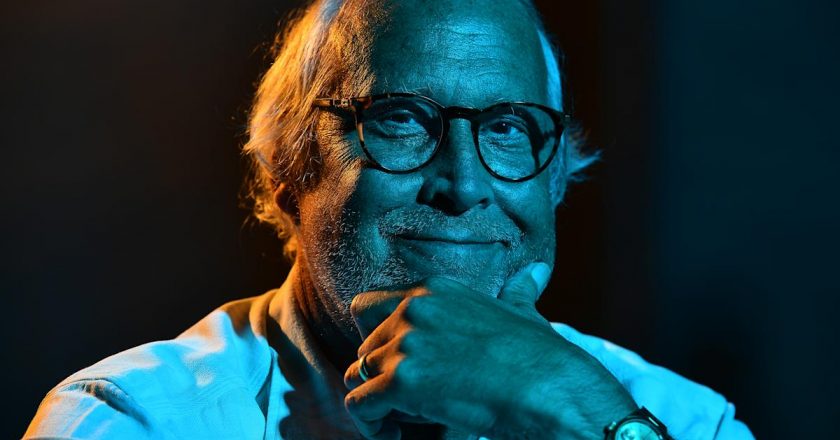 Chevy Chase addresses claims that hes a jerk on set: I dont give a crap! – Yahoo Entertainment