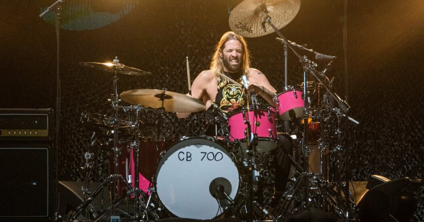 Foo Fighters Drummer Taylor Hawkins Dies at 50 – The New York Times