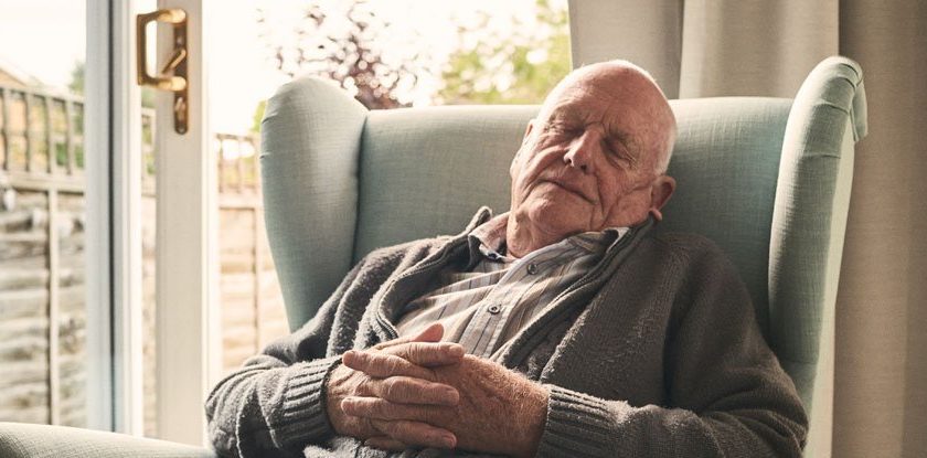 More Daytime Napping in Seniors Might Be an Early Sign of Dementia, Says New Study – ScienceAlert